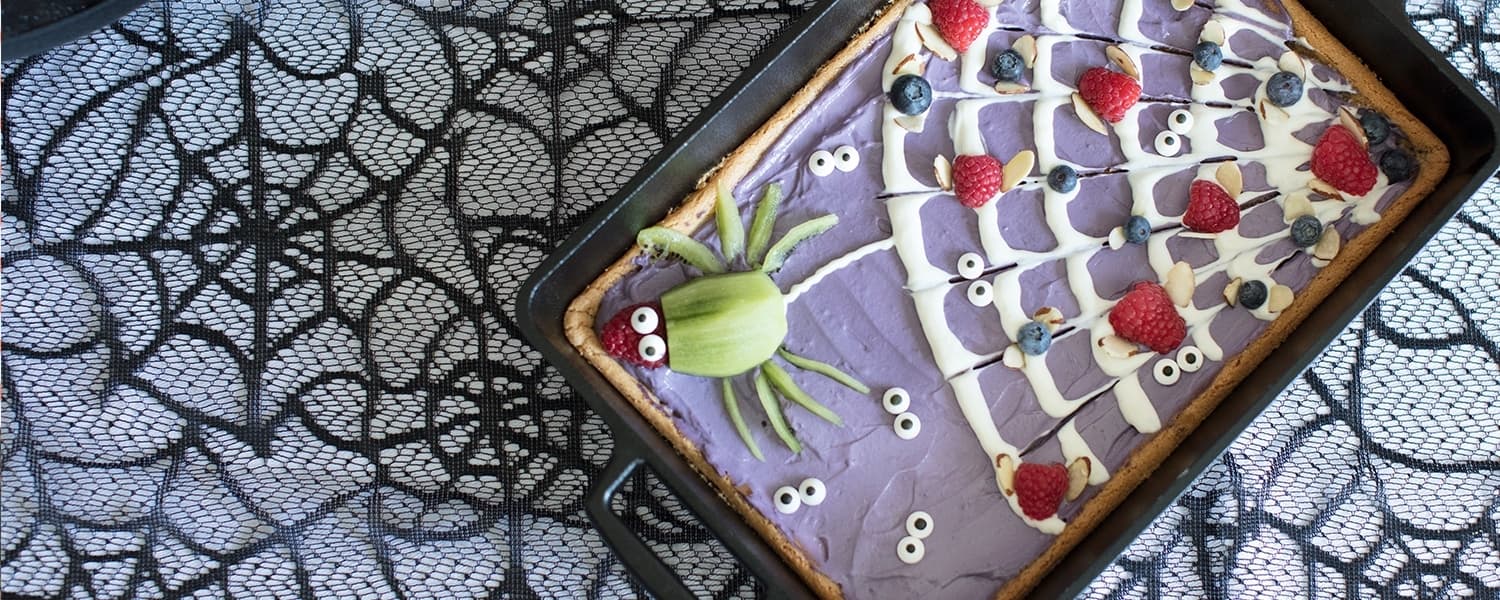 WordPress blog image - spooky-fruit-pizza-header.jpg