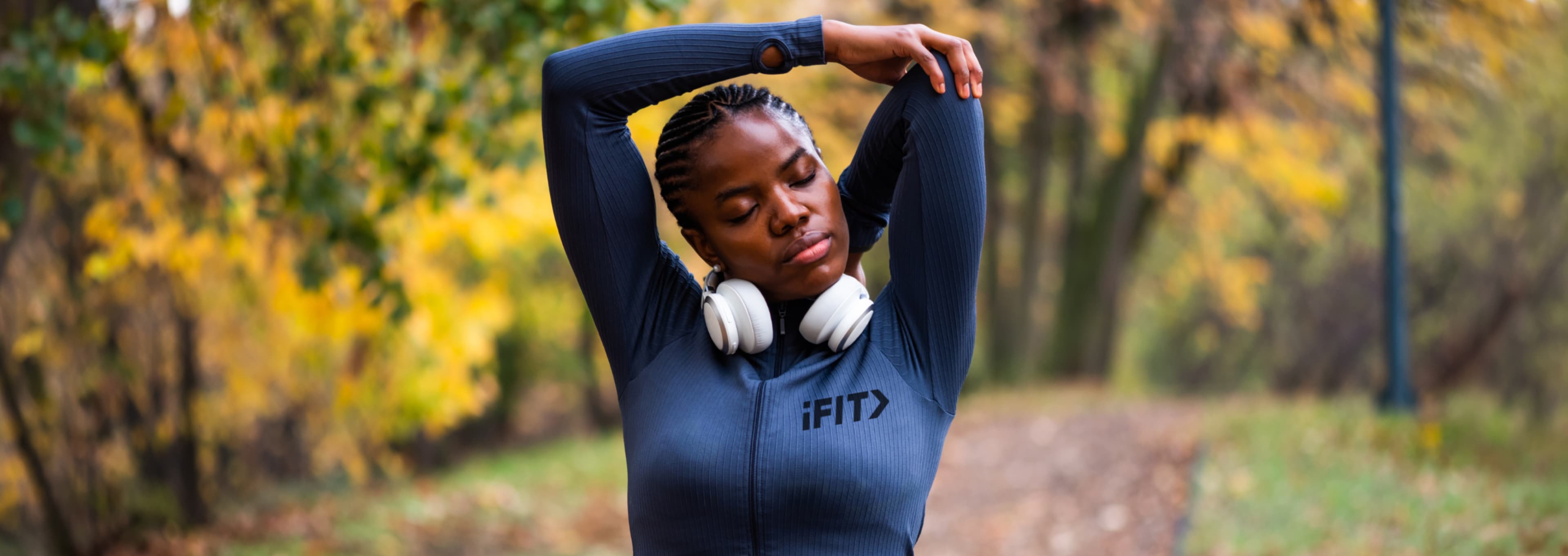 A moment of stillness before training helps shift your body out of stress mode and into a better state for exercise
