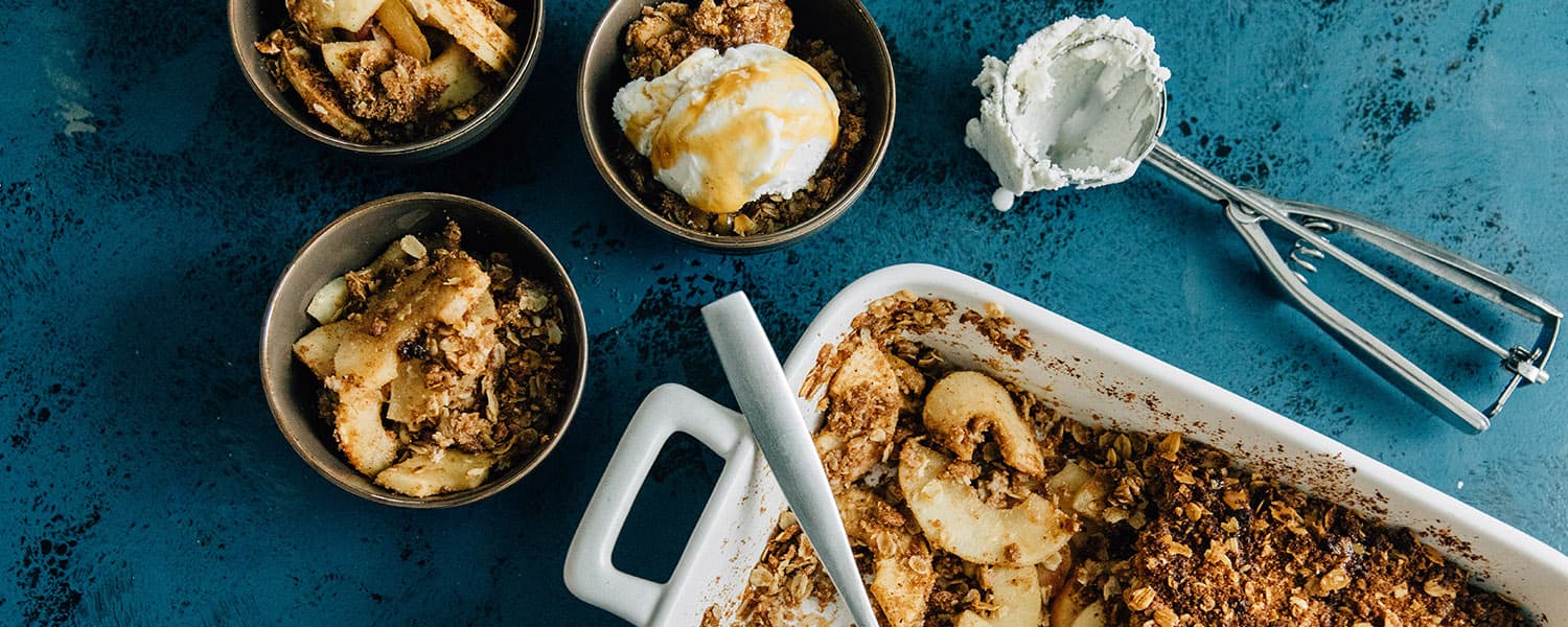 WordPress blog image - caramel-apple-crisp-header.jpg